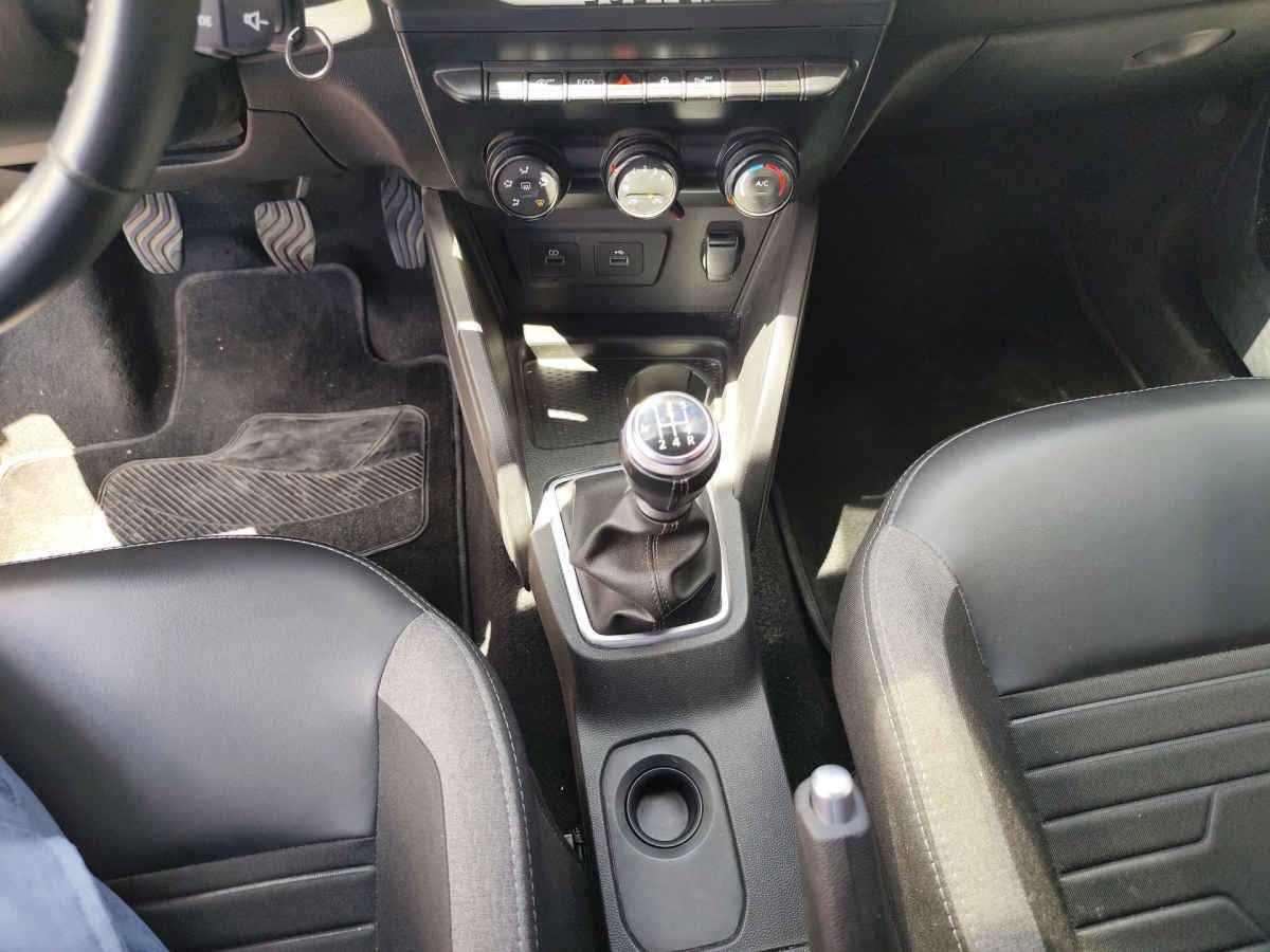 2024 Renault Duster 5p Intens L4/1.6/T Man