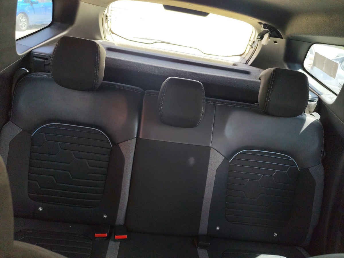 2024 Renault Duster 5p Intens L4/1.6/T Man
