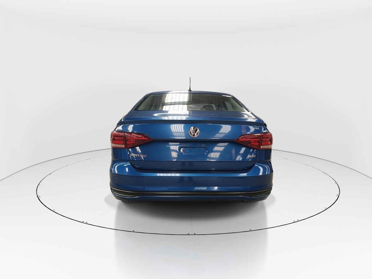 2021 Volkswagen Virtus 4p L4/1.6 Aut