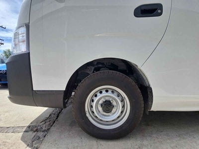 2026 Nissan Urvan 4p Amplia L4/2.5 Man