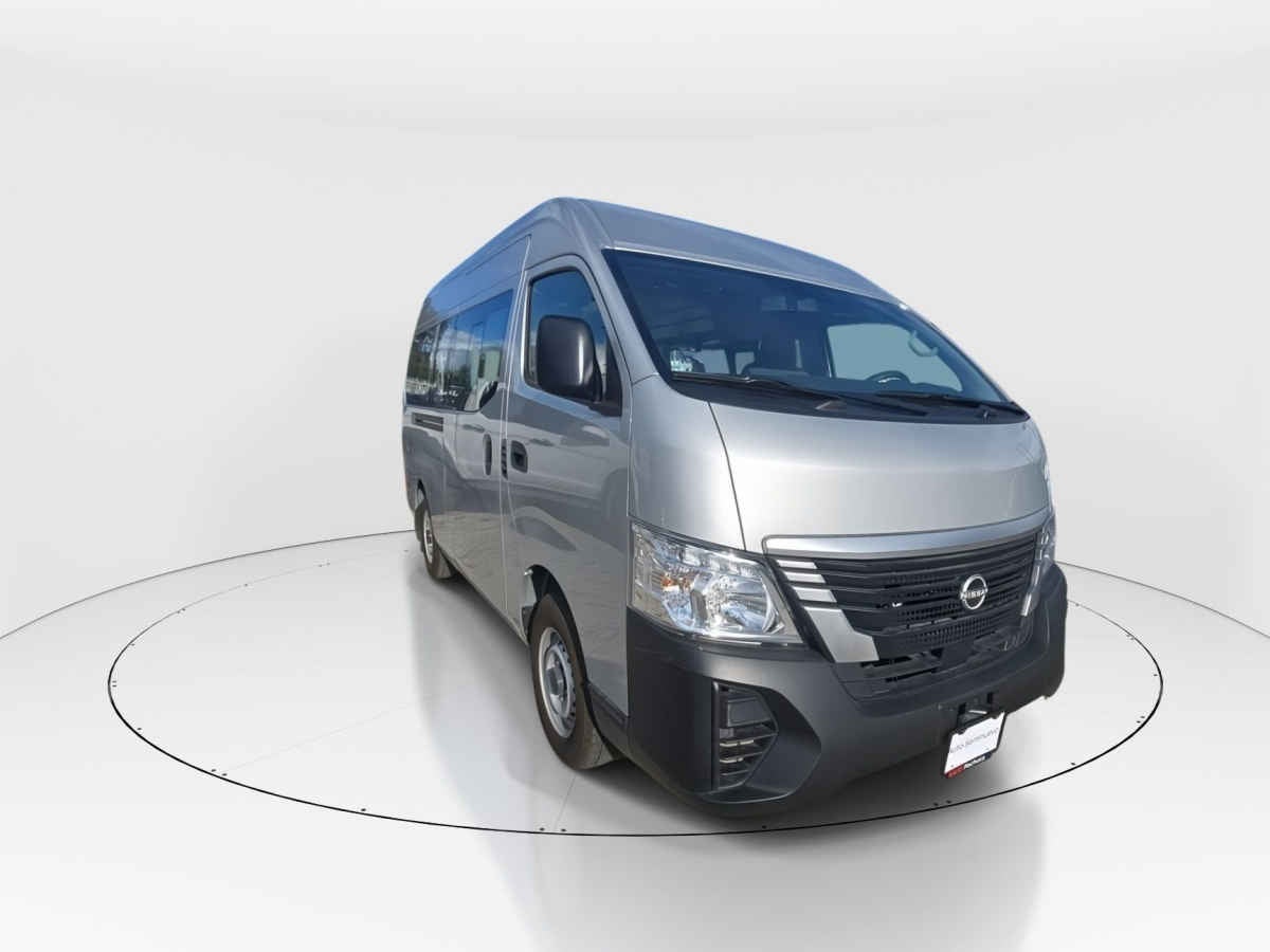 2026 Nissan Urvan 4p Amplia L4/2.5 Man Ventanas