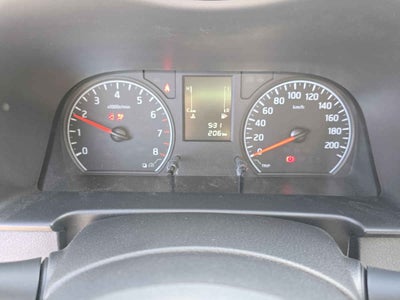 2026 Nissan Urvan 4p Amplia L4/2.5 Man Ventanas