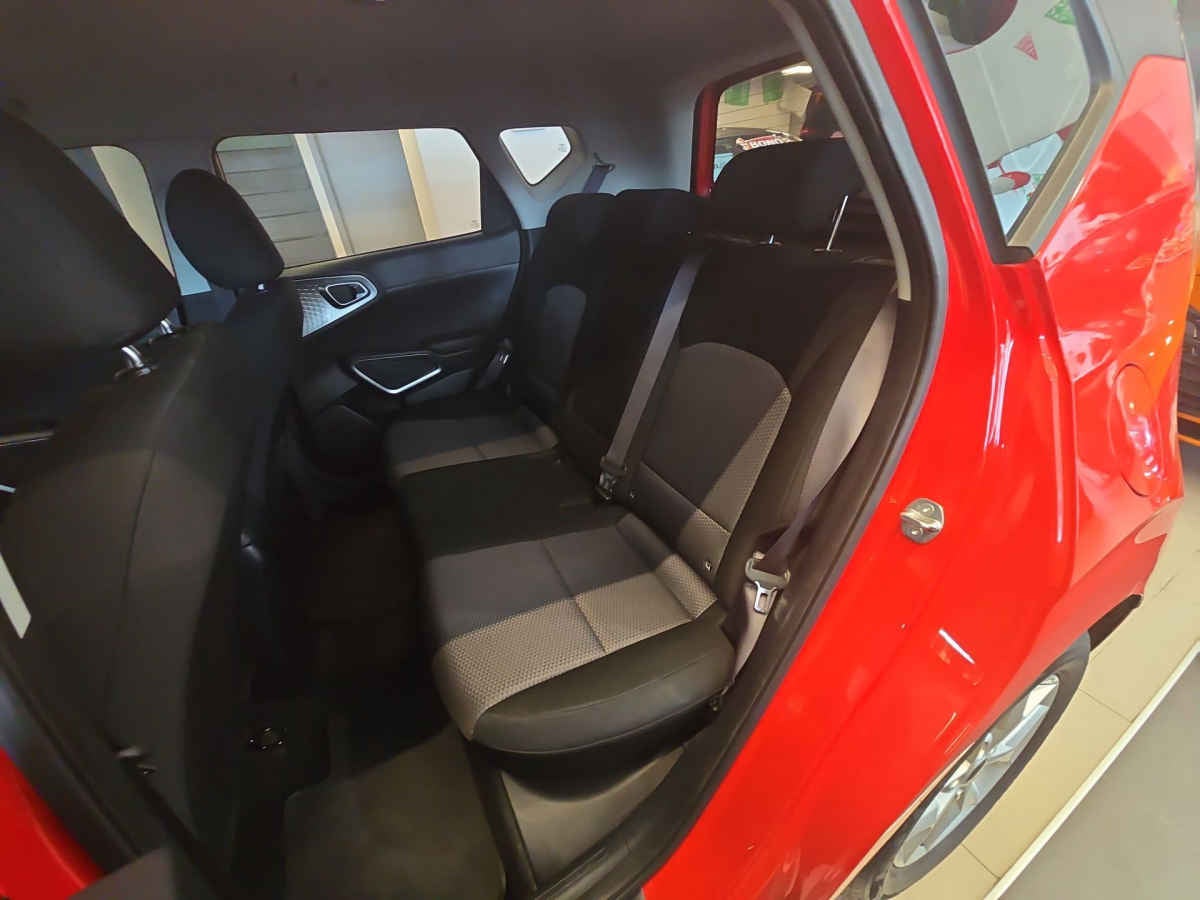 2024 Kia Soul 5p LX L4/1.6 Aut