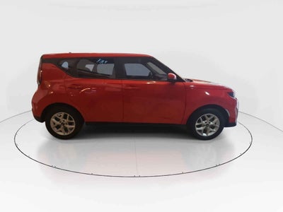 2024 Kia Soul 5p LX L4/1.6 Aut
