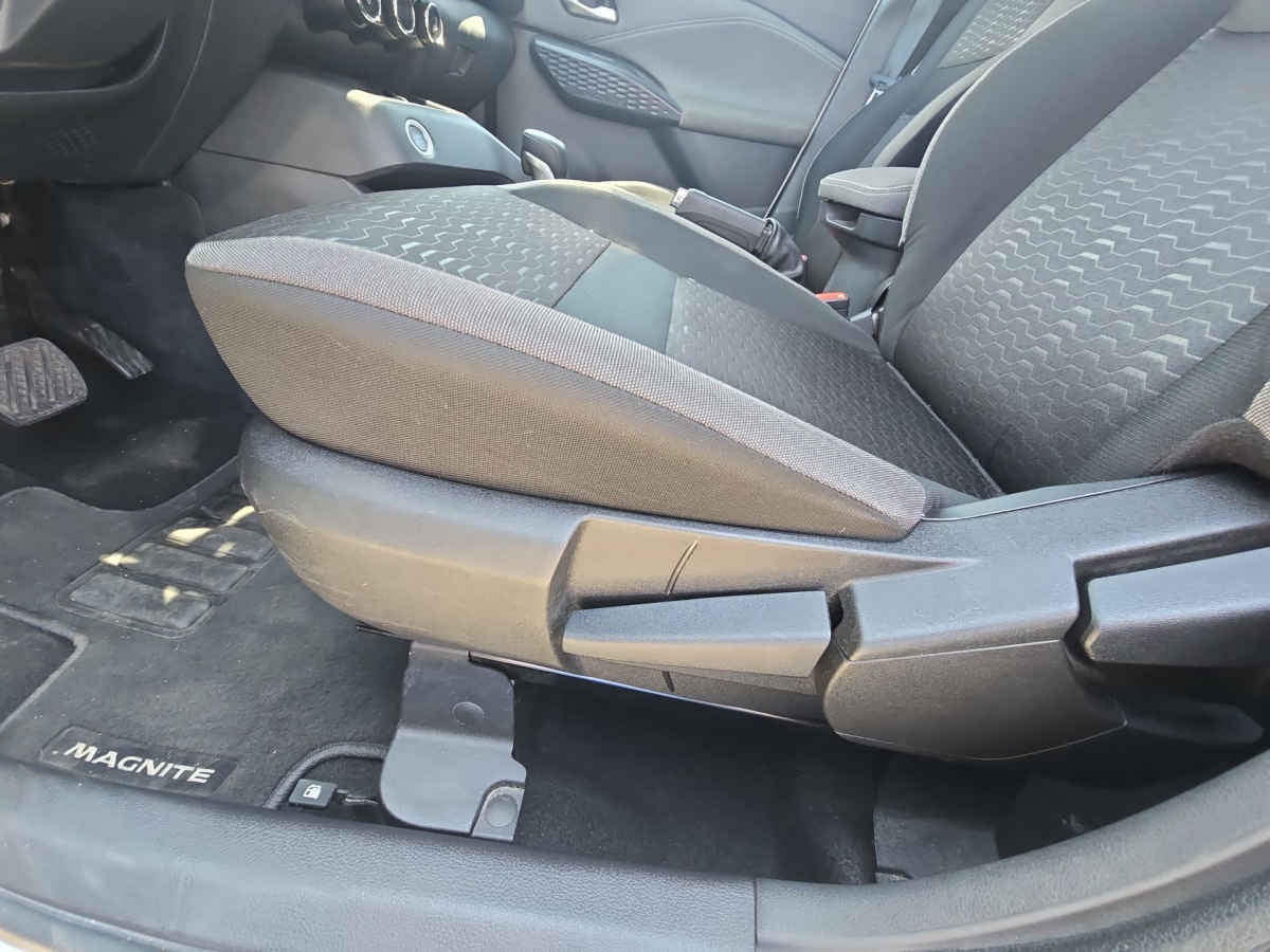 2025 Nissan Magnite 5p Advance L3/1.0/T Aut