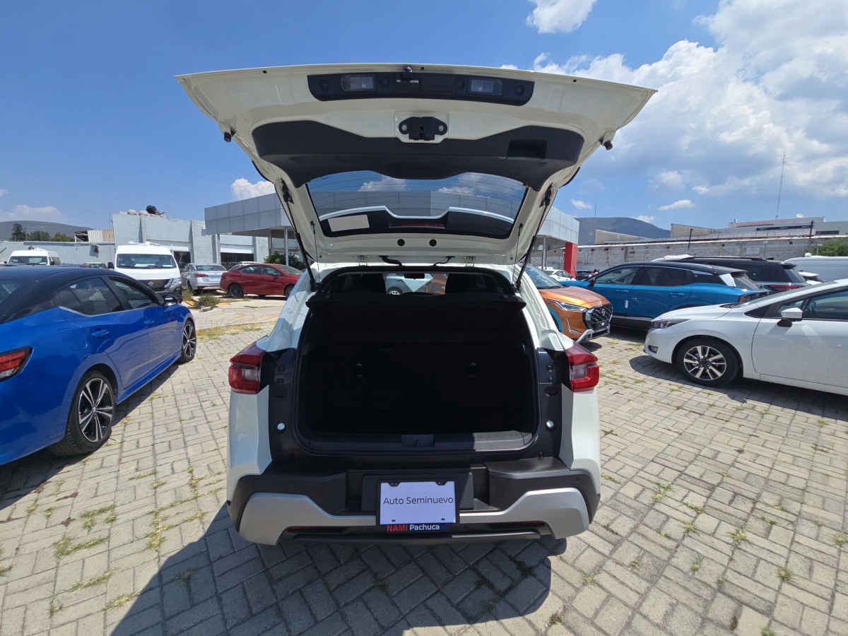 2025 Nissan Magnite 5p Advance L3/1.0/T Aut