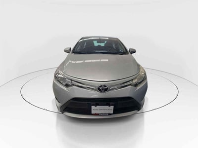 2017 Toyota Yaris 4p Sedán Core L4/1.5 Man