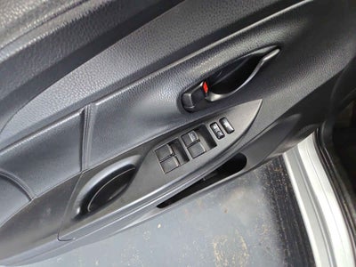 2017 Toyota Yaris 4p Sedán Core L4/1.5 Man