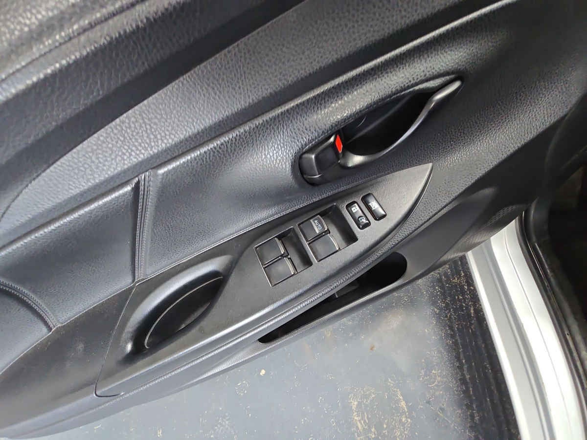 2017 Toyota Yaris 4p Sedán Core L4/1.5 Man