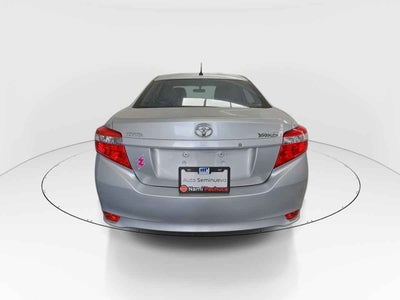 2017 Toyota Yaris 4p Sedán Core L4/1.5 Man