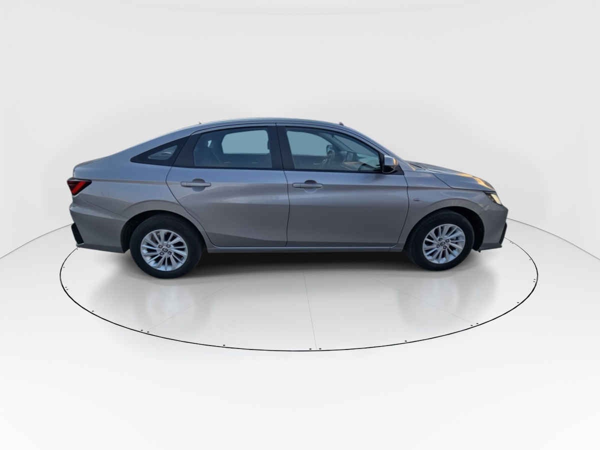 2023 Toyota Yaris 4p Sedán S L4/1.5 Man