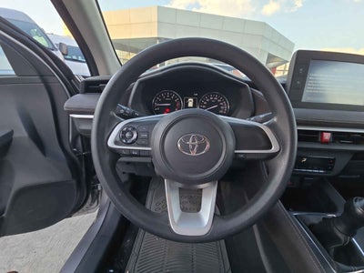 2023 Toyota Yaris 4p Sedán S L4/1.5 Man