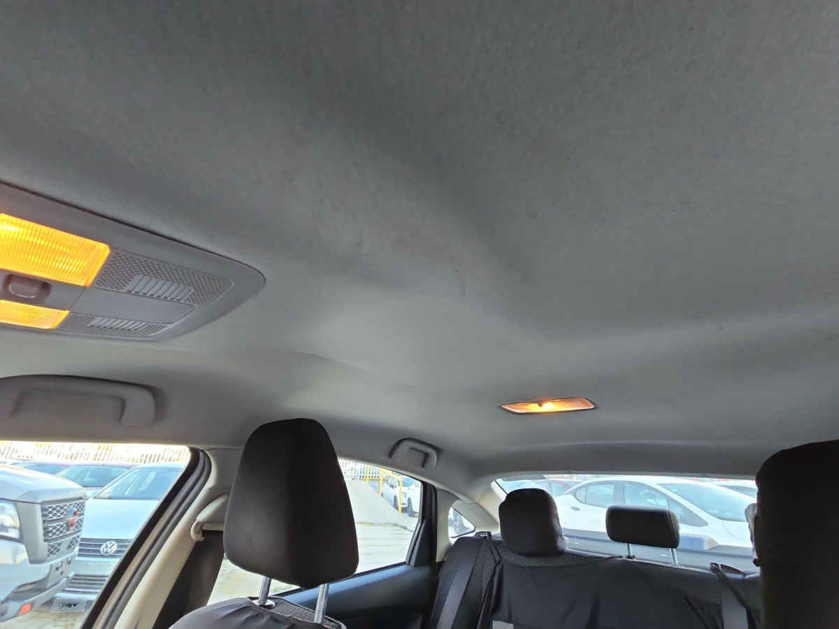 2023 Toyota Yaris 4p Sedán S L4/1.5 Man