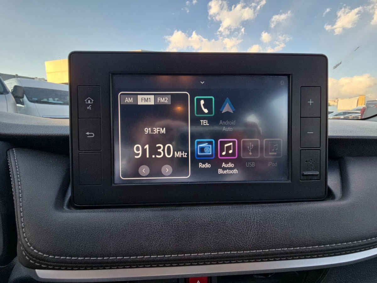 2023 Toyota Yaris 4p Sedán S L4/1.5 Man