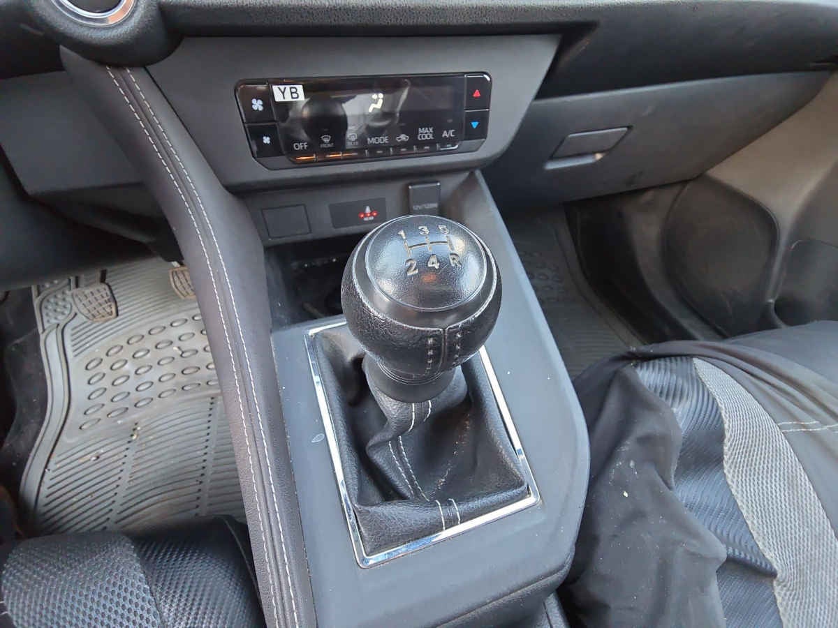 2023 Toyota Yaris 4p Sedán S L4/1.5 Man